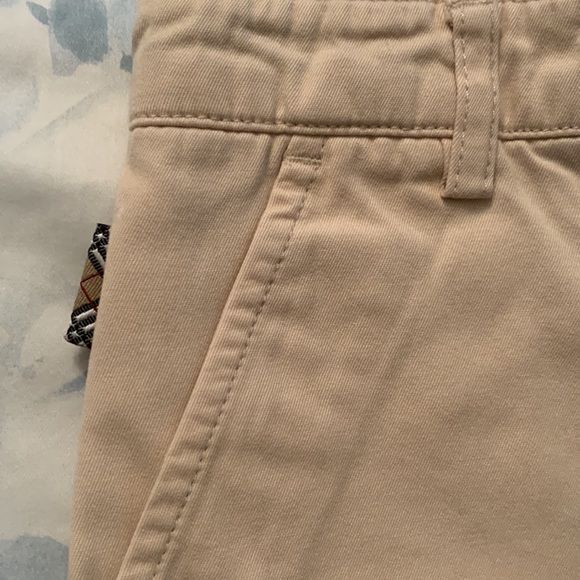 Burberry Shorts - Picture 2 of 8